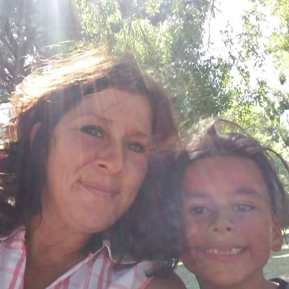 Meet your Posher, Lisa - Picture 1 of 1